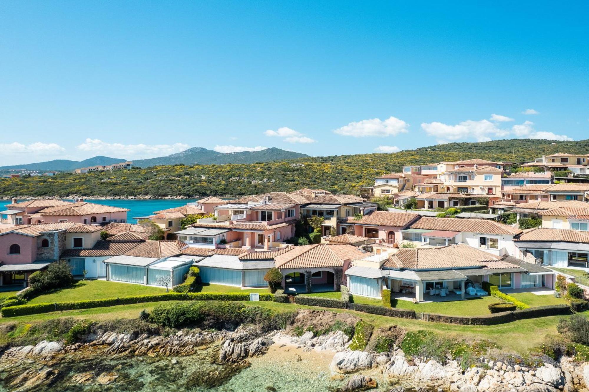 S'Abba Seafront Apartments - Your House In Sardinia Golfo Aranci Εξωτερικό φωτογραφία